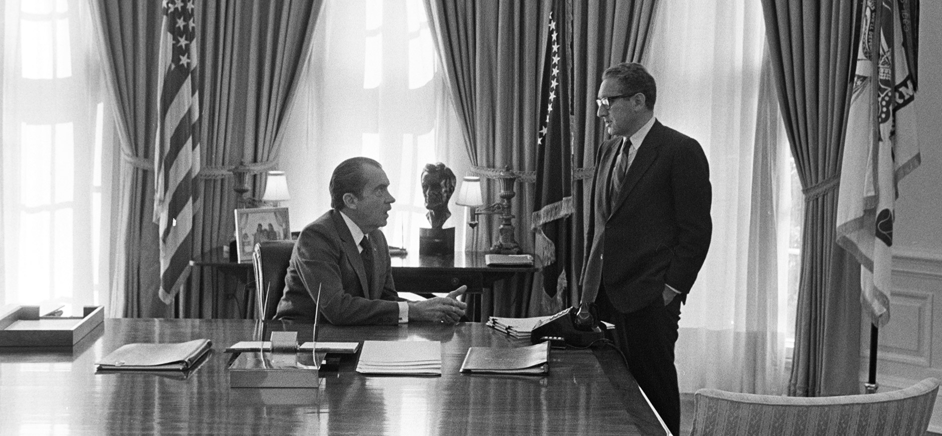 AE Kissinger 1880x870