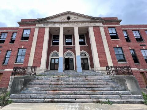  Mount Vernon's old middle school has been vacant for more than two decades. But soon, it'll have a new purpose. It's being renovated to meet the community's housing needs.
