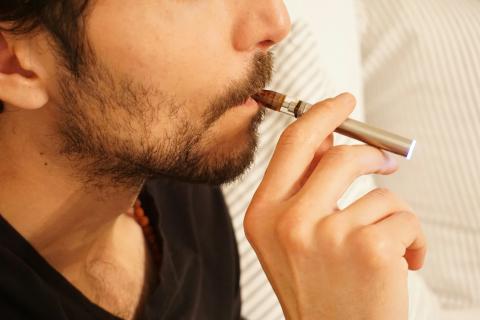 Vaping is common among young people in Ohio: in 2021, <a href="https://odh.ohio.gov/wps/wcm/connect/gov/6defe410-a38d-49df-b48a-bfb9007e905b/Tobacco+Use+Among+Youth+in+Ohio+2021.pdf?MOD=AJPERES&CONVERT_TO=url&CACHEID=ROOTWORKSPACE.Z18_M1HGGIK0N0JO00QO9DDDDM3000-6defe410-a38d-49df-b48a-bfb9007e905b-p0dWMly#:~:text=Among%20Ohio%20youth%20who%20use,49.3%25">one in five</a> high schoolers in the state reported partaking in the habit. But research into how to help vapers quit is limited.