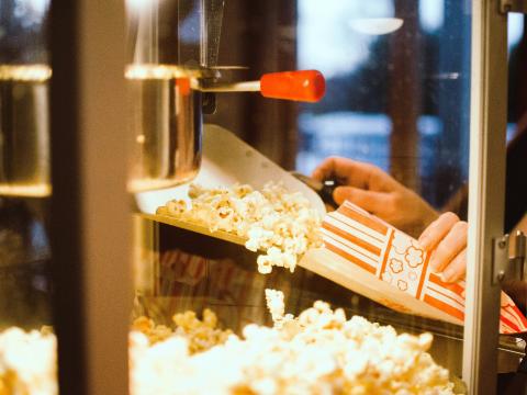 Ohio is one of the top producing popcorn states in the country. Kernels grown here end up in movie theaters, concert venues and amusement parks all over the world.