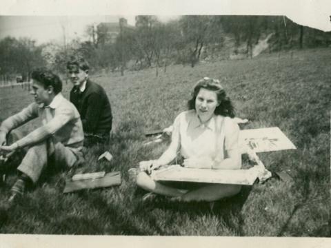 A young Edie Harper near the Art Academy of Cincinnati in the 1940s. <br>